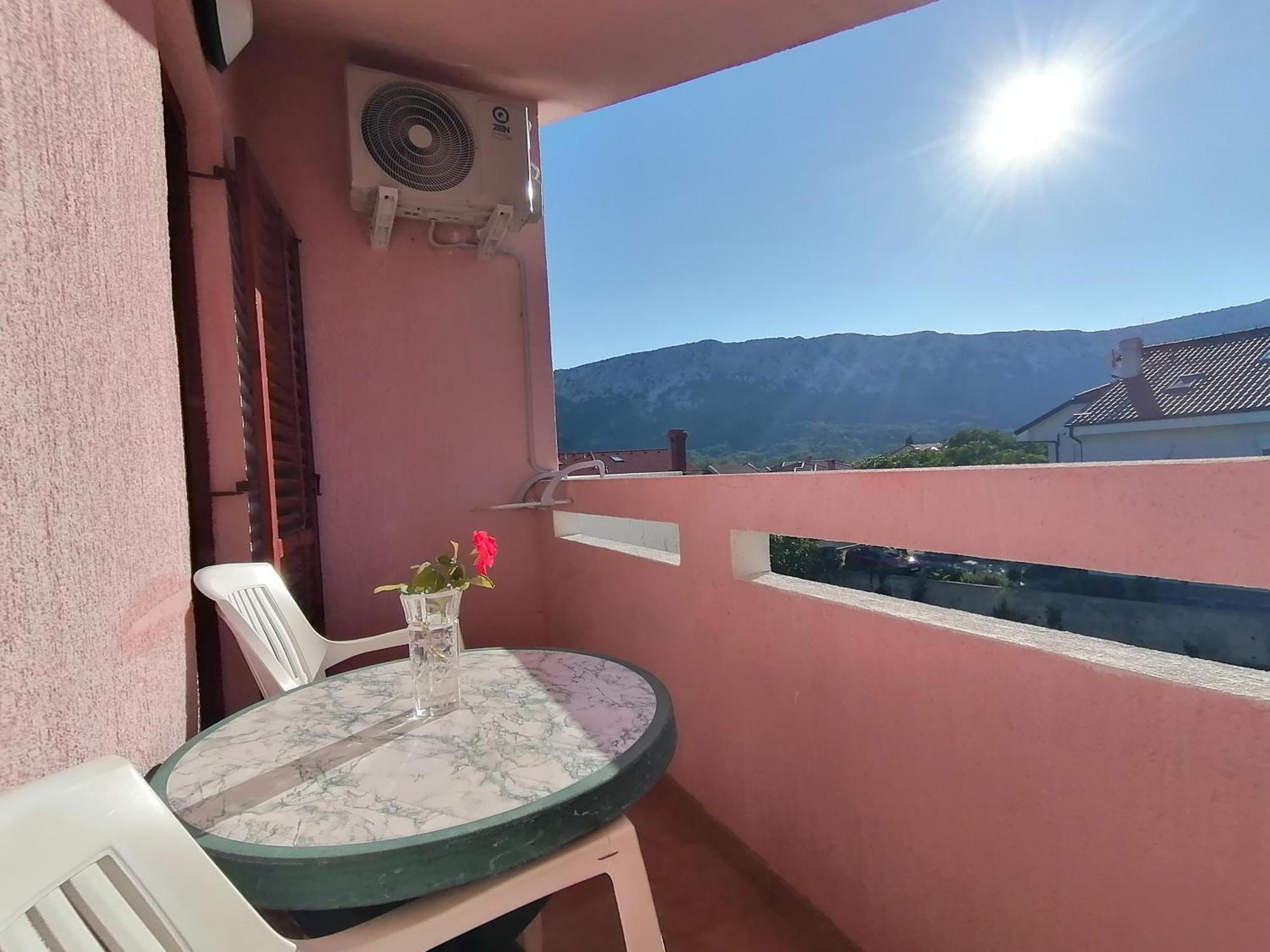Mirjana F Apartaments Baška Esterno foto