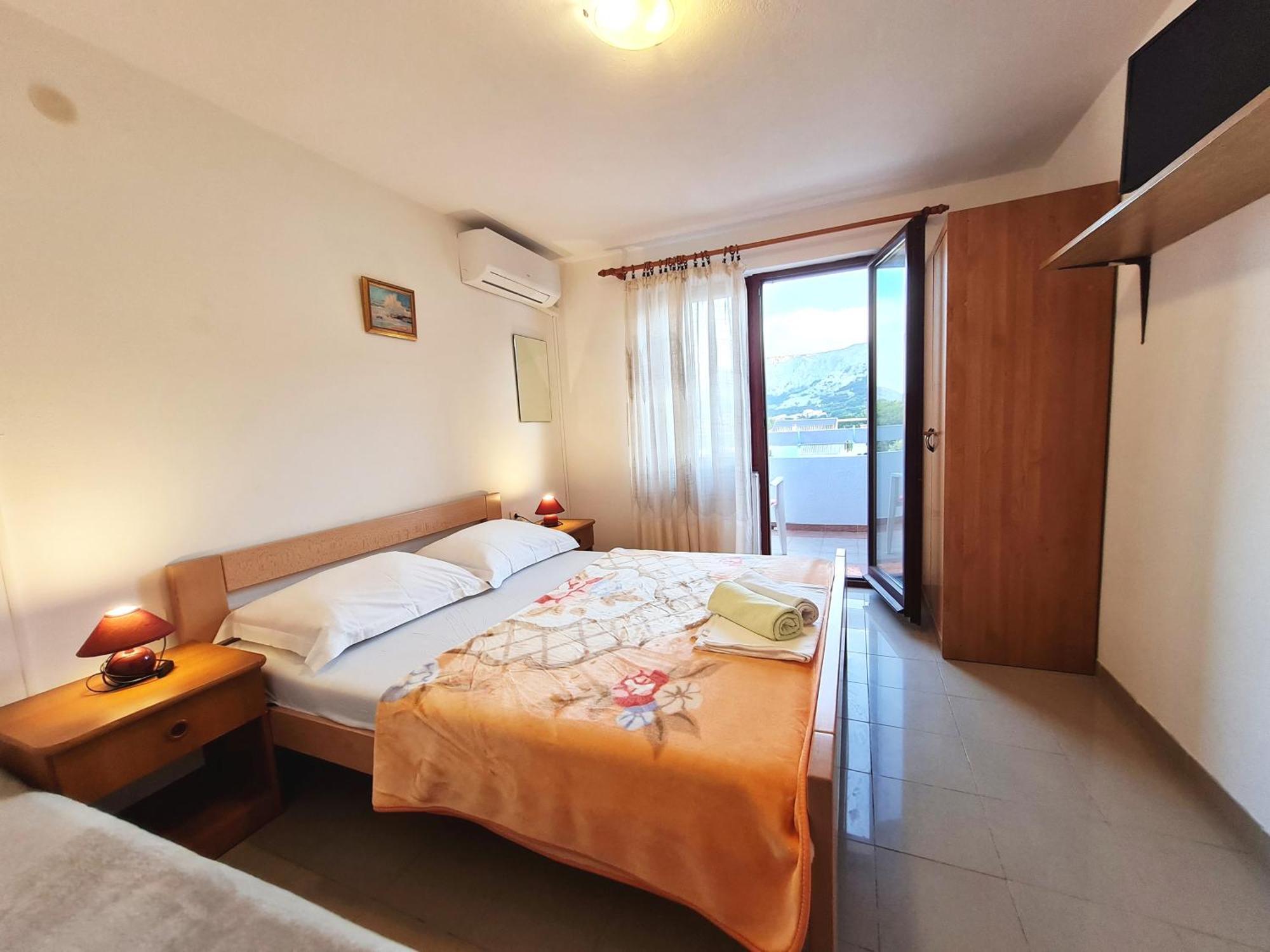 Mirjana F Apartaments Baška Esterno foto